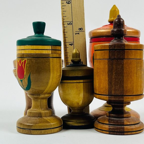 Unique 5 Wooden Handmade Urns 4" to 5 3/4" Tall some Signed - Picture 8 of 10